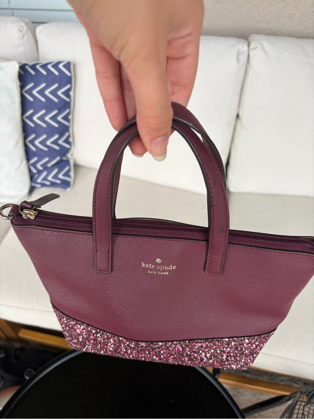 Kate Spade Small Greta court Ina Glitter Crossbody Bag Handbag Cherrywood Maroon - Picture 7 of 13